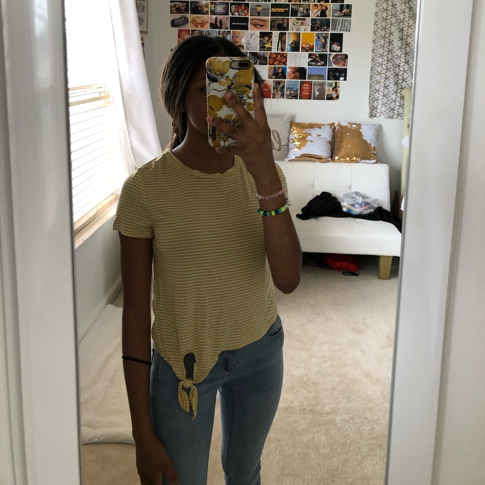 AEROPOSTALE Yellow Summer Crop Top